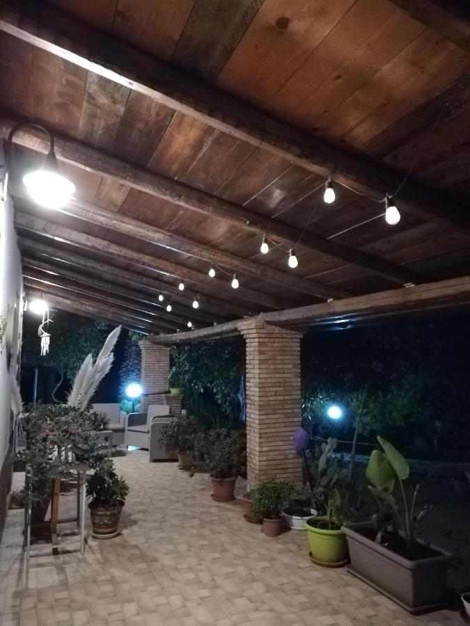 Poggio Vento Country House Guest House Naro ภายนอก รูปภาพ