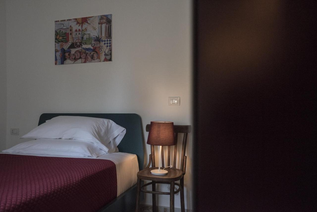 Poggio Vento Country House Guest House Naro ภายนอก รูปภาพ