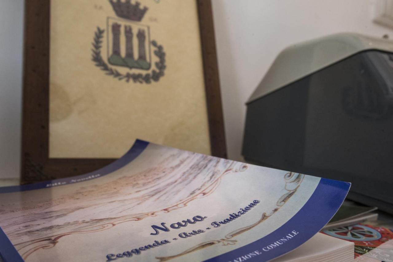 Poggio Vento Country House Guest House Naro ภายนอก รูปภาพ
